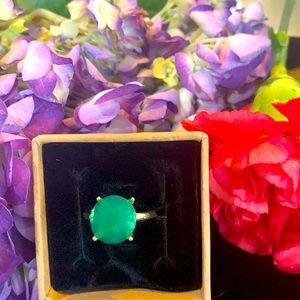 💍💎Green Chalcedony & Gold tone Ring💍💎💎